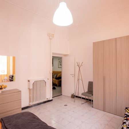 Via Manzoni Apartment Savona Bagian luar foto