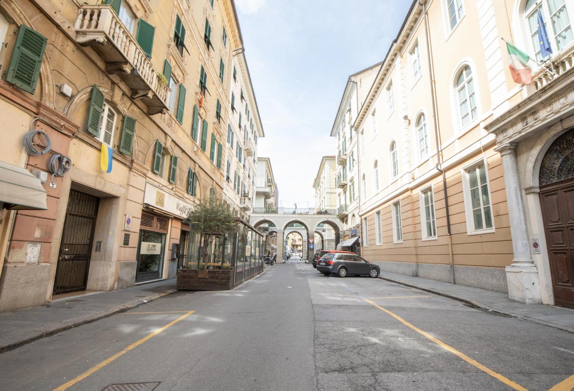 Via Manzoni Apartment Savona Bagian luar foto