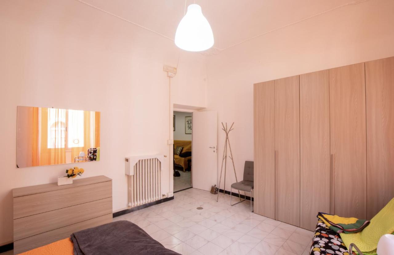 Via Manzoni Apartment Savona Bagian luar foto